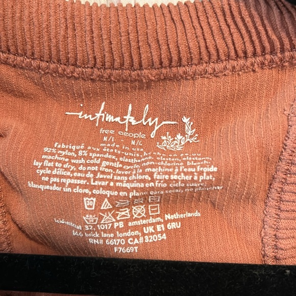 NWOT Intimately free people ribbed seamless tank - Picture 6 of 10